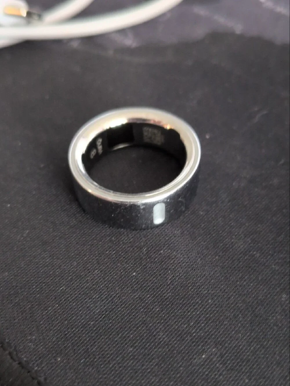Oura Ring 4 Silver Finish